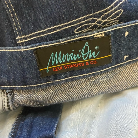 Vintage Levi’s “Movin On” 80s Straight Leg Jeans - Picture 14 of 16